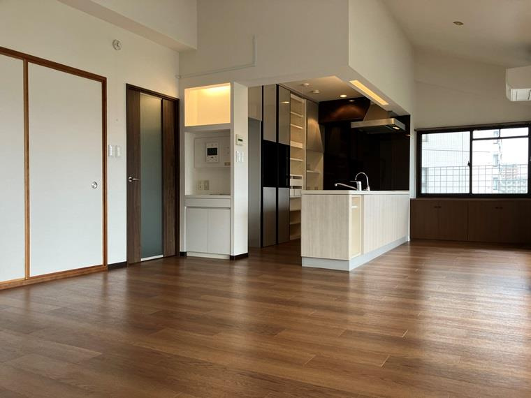 フォーラム海風の街１２号棟の居間・リビング