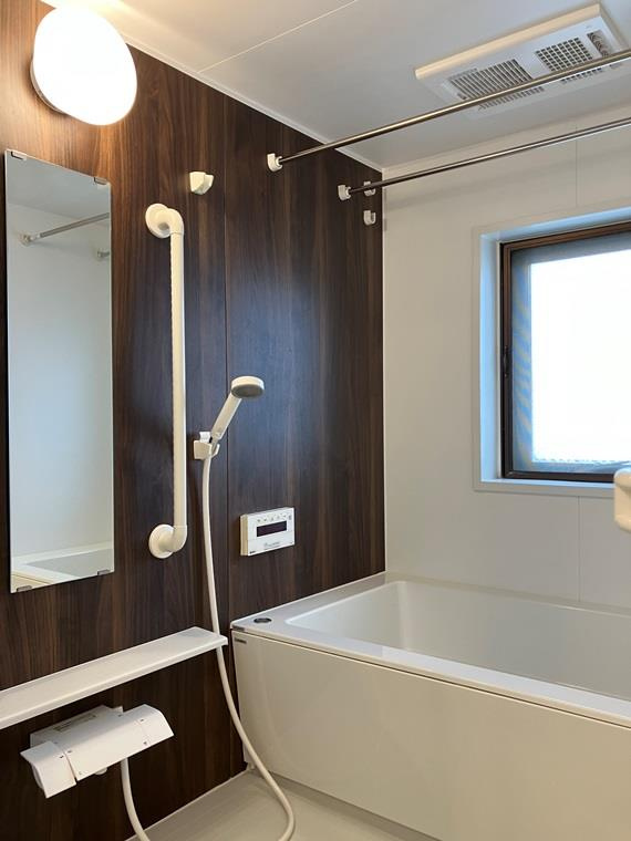 フォーラム海風の街１２号棟の浴室