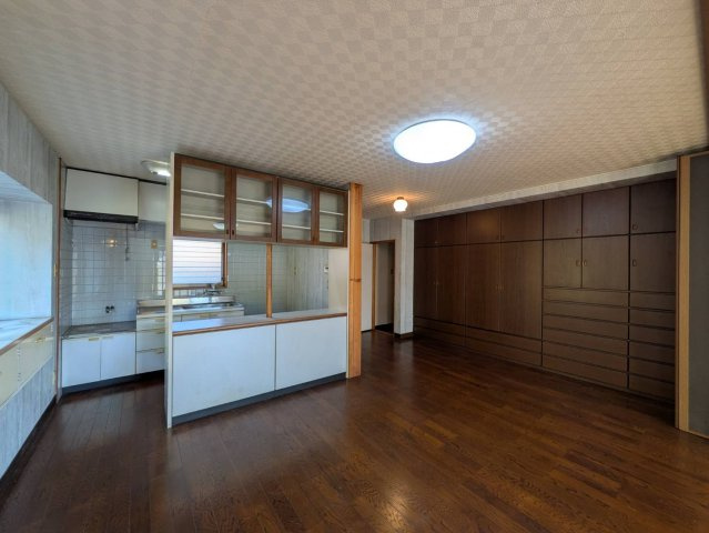 都窪郡早島町早島 中古住宅のキッチン|◆1階西側DKの様子です。