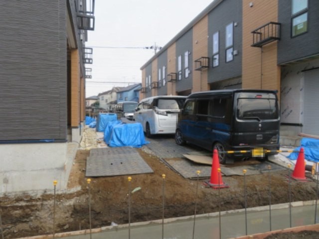 三郷市番匠免１丁目の倉庫