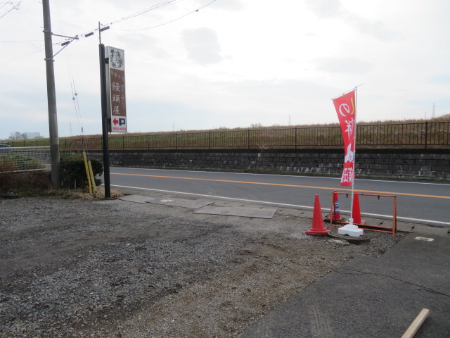 三郷市番匠免１丁目の倉庫