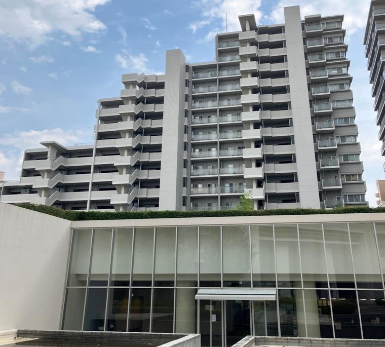 東京サーハウスセンターポートの外観