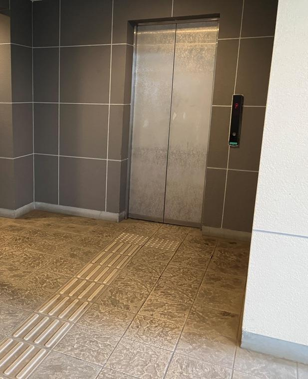 東京サーハウスセンターポートのロビー