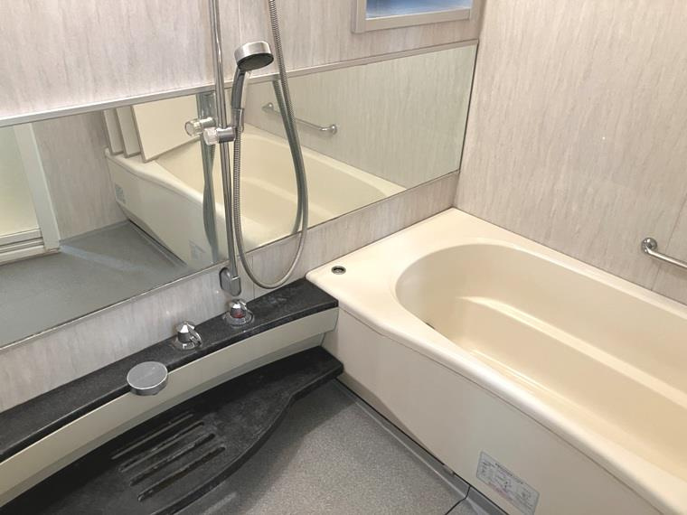 東京サーハウスセンターポートの浴室
