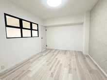 【洋室】 | ジャルダン雲雀丘花屋敷