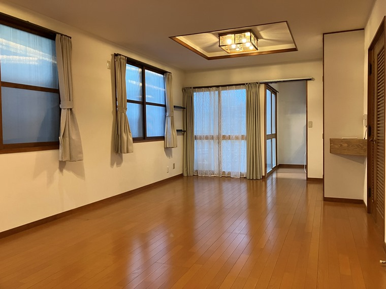 領家戸建の内装