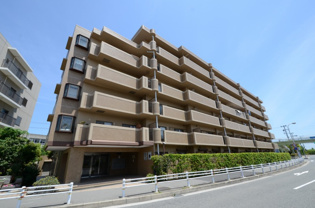 当日見学可能ですので、見学希望の際はお気軽にお問い合わせください。ネットからの見学予約も便利です♪