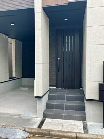浅草橋戸建のエントランス