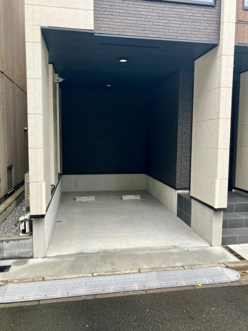 浅草橋戸建の駐車場