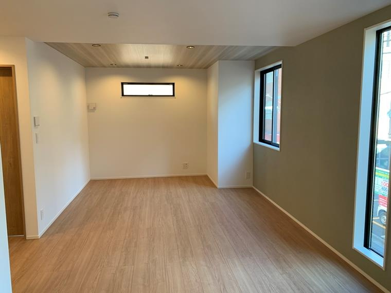 浅草橋戸建の居間・リビング