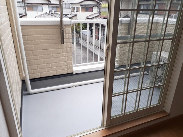 バ－ン・グロリアのバルコニー