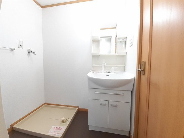 バ－ン・グロリアの洗面所