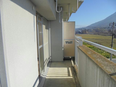 【バルコニー】 | くぼたマンション