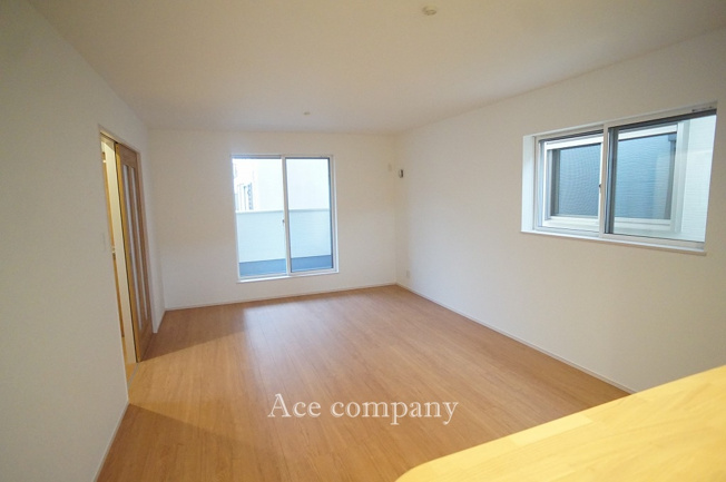 【居間・リビング】 | 東大阪市鴻池町1丁目　【2号棟/全2棟】 | 【LDK：ゆったり18帖♪】