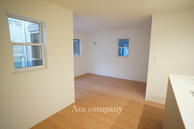 【居間・リビング】 | 東大阪市鴻池町1丁目　【1号棟/全2棟】 | 【LDK：15.5帖】