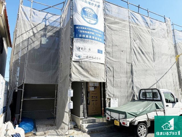 泉佐野市鶴原　第8期　新築一戸建ての外観|周辺は落ち着いた街並みの住宅地！子育てがしやすい住環境です！まだ未完成ですが、現地でしかわからない事もございます。是非一度ご覧ください。