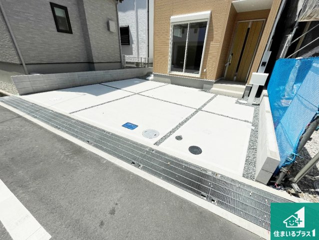 尼崎市常松　第3期　新築一戸建ての駐車場|駐車スペース！散水栓があるので、こまめに愛車を洗えます！