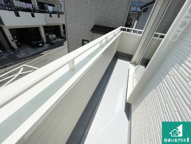 尼崎市常松　第3期　新築一戸建てのバルコニー|日当たりのよいバルコニー！お部屋が開放的に！