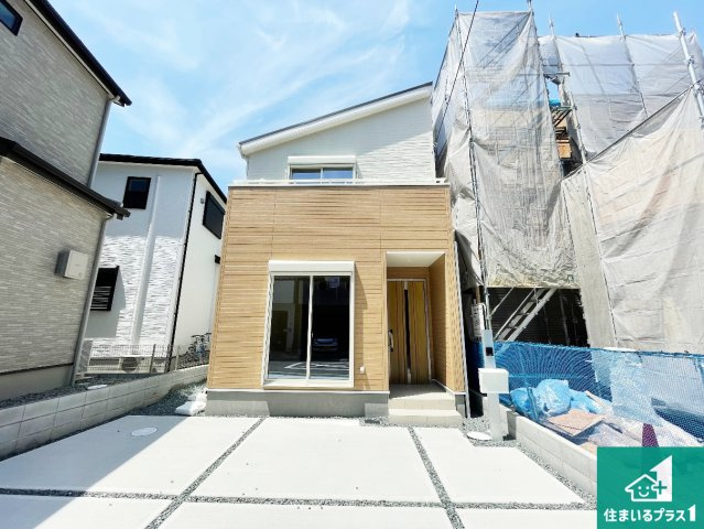 尼崎市常松　第3期　新築一戸建ての外観|お客様に長く安心して住んでいだだける事にこだわった家づくり！住んでからのアフターサービスにもしっかりと取り組んでいます！