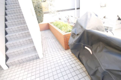 【エントランス】 | リューズハイムＡ館