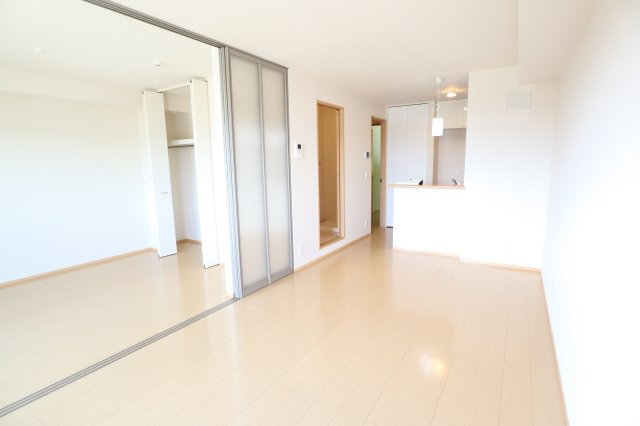 サンメゾンの居間・リビング