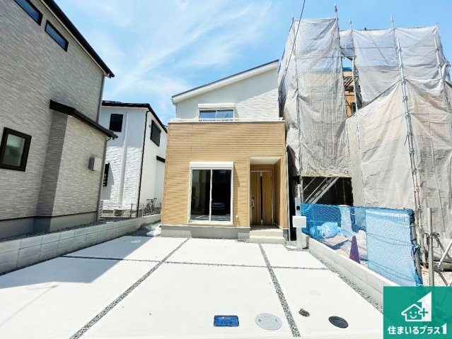 尼崎市常松　第3期　新築一戸建ての外観|安心の10年保証！外観を美しく保ち、雨水で汚れを落とします！気になることがありましたら、お気軽にお問い合わせください！