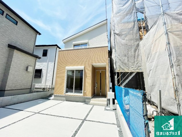 尼崎市常松　第3期　新築一戸建ての外観|安心の10年保証！外観を美しく保ち、雨水で汚れを落とします！気になることがありましたら、お気軽にお問い合わせください！