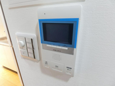 【その他】 | ＣＯＣＯＦＬＡＴ北千住Ｓｏｕｔｈ | モニター付きインターフォンです。
