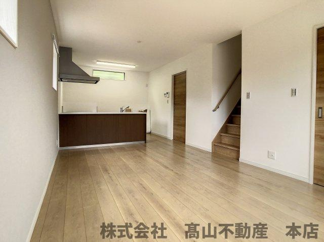 ソシオス赤間の居間・リビング