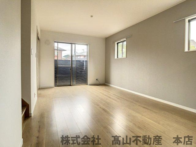 ソシオス赤間の居間・リビング