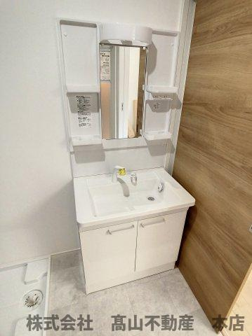 ソシオス赤間の独立洗面台