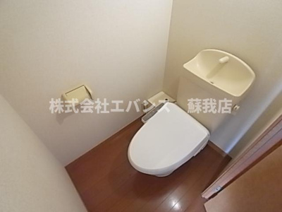 【トイレ】 | ブルーガーデン | 落ち着いた色調のトイレです