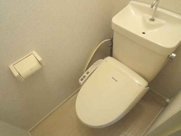 ドミールベルチェリーのトイレ