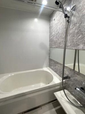 【浴室】 | (仮称)杉並区和泉2丁目メゾン | 完成イメージパースです。現況優先です。