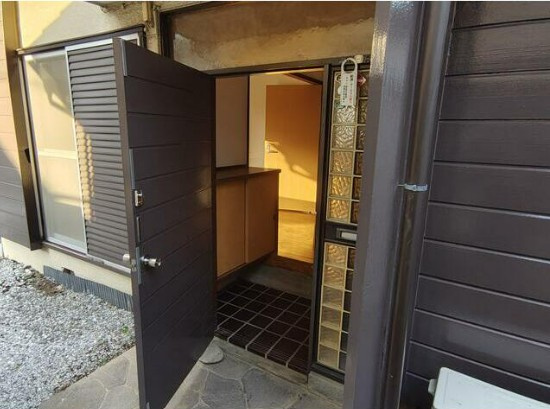 共栄ハウスのエントランス