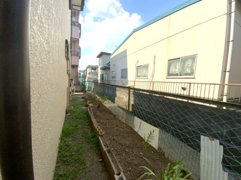 共栄ハウスの庭