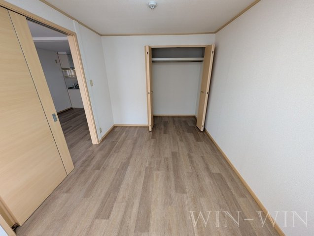 エルディム新栄 Bの洋室