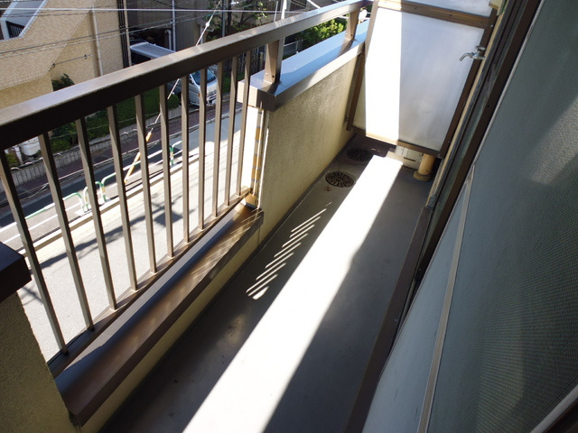 ヨダヤビルのバルコニー|バルコニー付きなので外に洗濯物が干せます☆