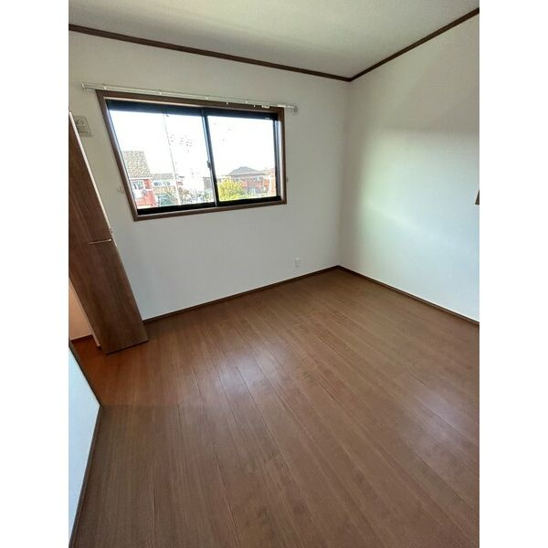 川口市大字久左衛門新田の倉庫