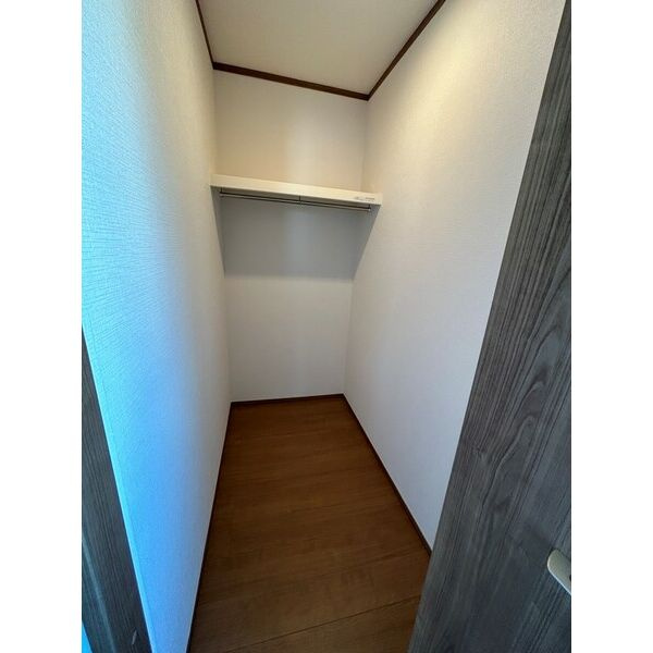 川口市大字久左衛門新田の倉庫