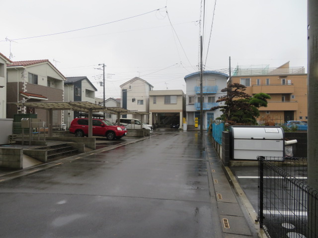 川口市大字久左衛門新田の倉庫