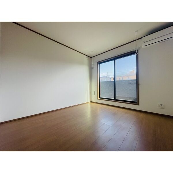 川口市大字久左衛門新田の倉庫