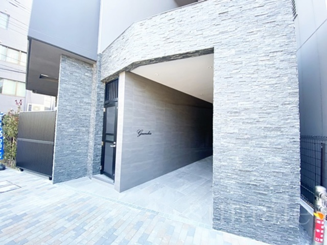 Ｇｒａｎｄｉａのエントランス|マンション入り口です☆