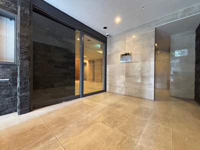 【エントランス】 | レジディア都立大