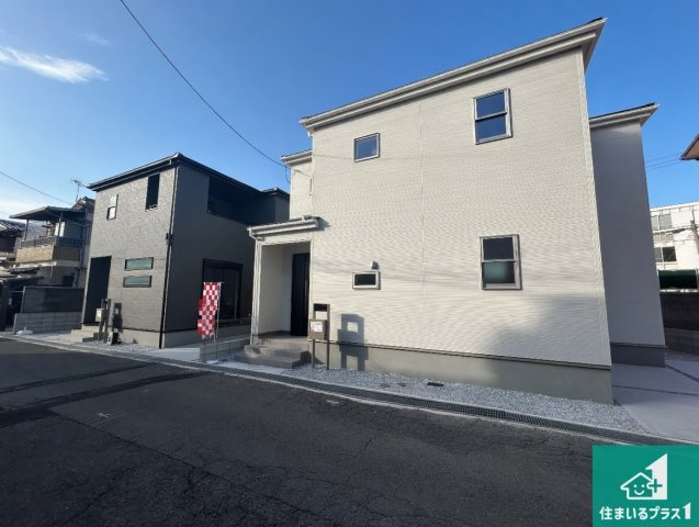 5(土)6(日)現地見学可能！◆泉佐野市鶴原　全2邸の外観|安心の10年保証！外観を美しく保ち、雨水で汚れを落とします！気になることがありましたら、お気軽にお問い合わせください！
