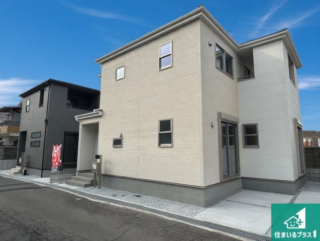29(土)30(日)現地見学可能！◆泉佐野市鶴原　全2邸の外観|安心の10年保証！外観を美しく保ち、雨水で汚れを落とします！気になることがありましたら、お気軽にお問い合わせください！