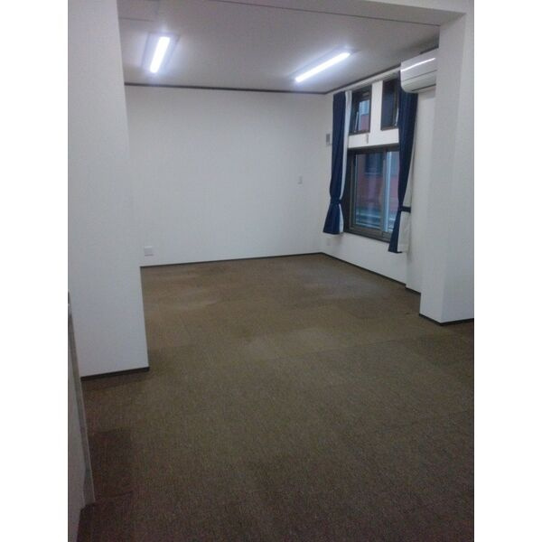 川口市東川口３丁目の倉庫