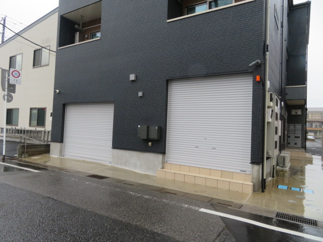 川口市東川口３丁目の倉庫