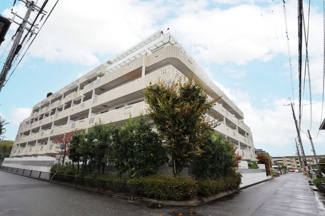 【外観】 | 【パレ昆陽池公園Ⅰ】地上６階建　総戸数５８戸　ご紹介のお部屋は５階部分です♪ロフト・広いルーフバルコニーも自慢です！！
