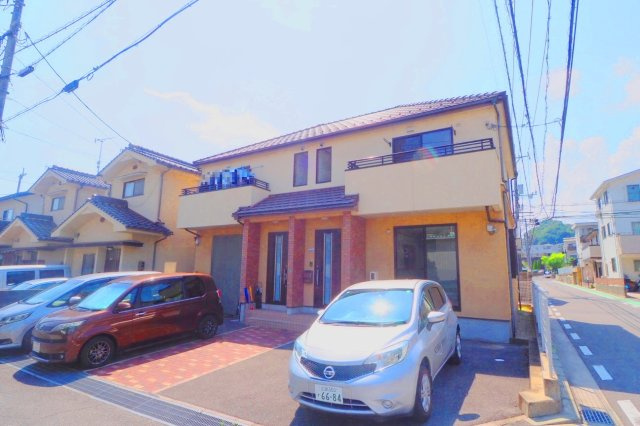 浅野メゾネットの駐車場